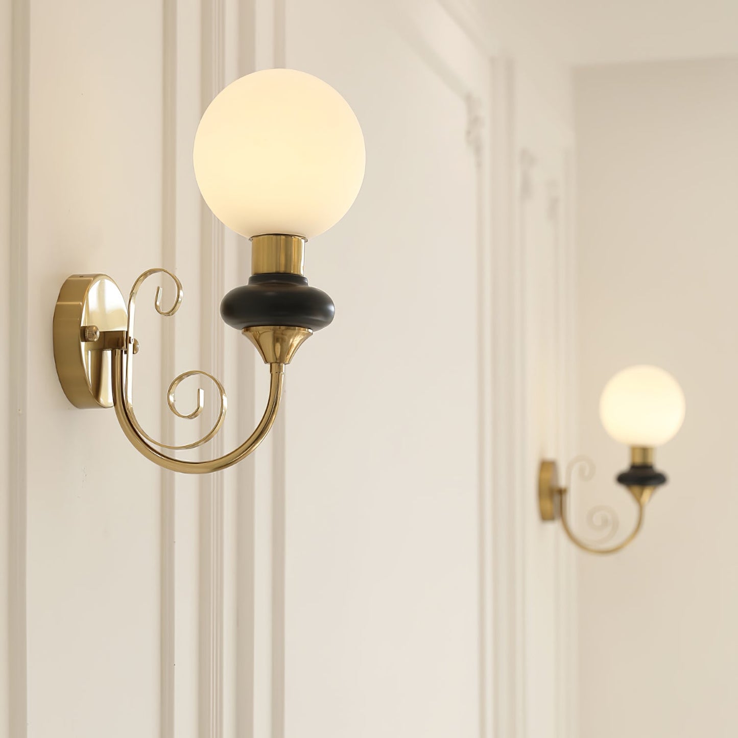 Onyx Wall Lamp | Wood & Metal | Green Gold Finish