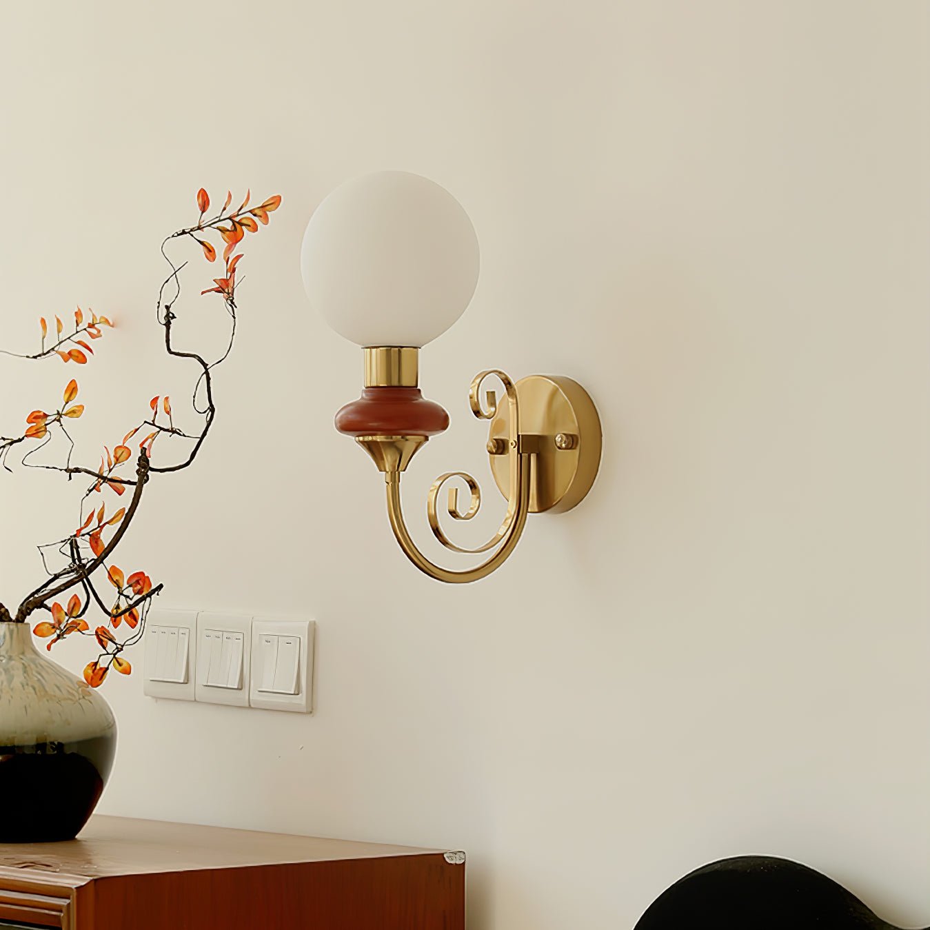 Onyx Wall Lamp | Wood & Metal | Green Gold Finish