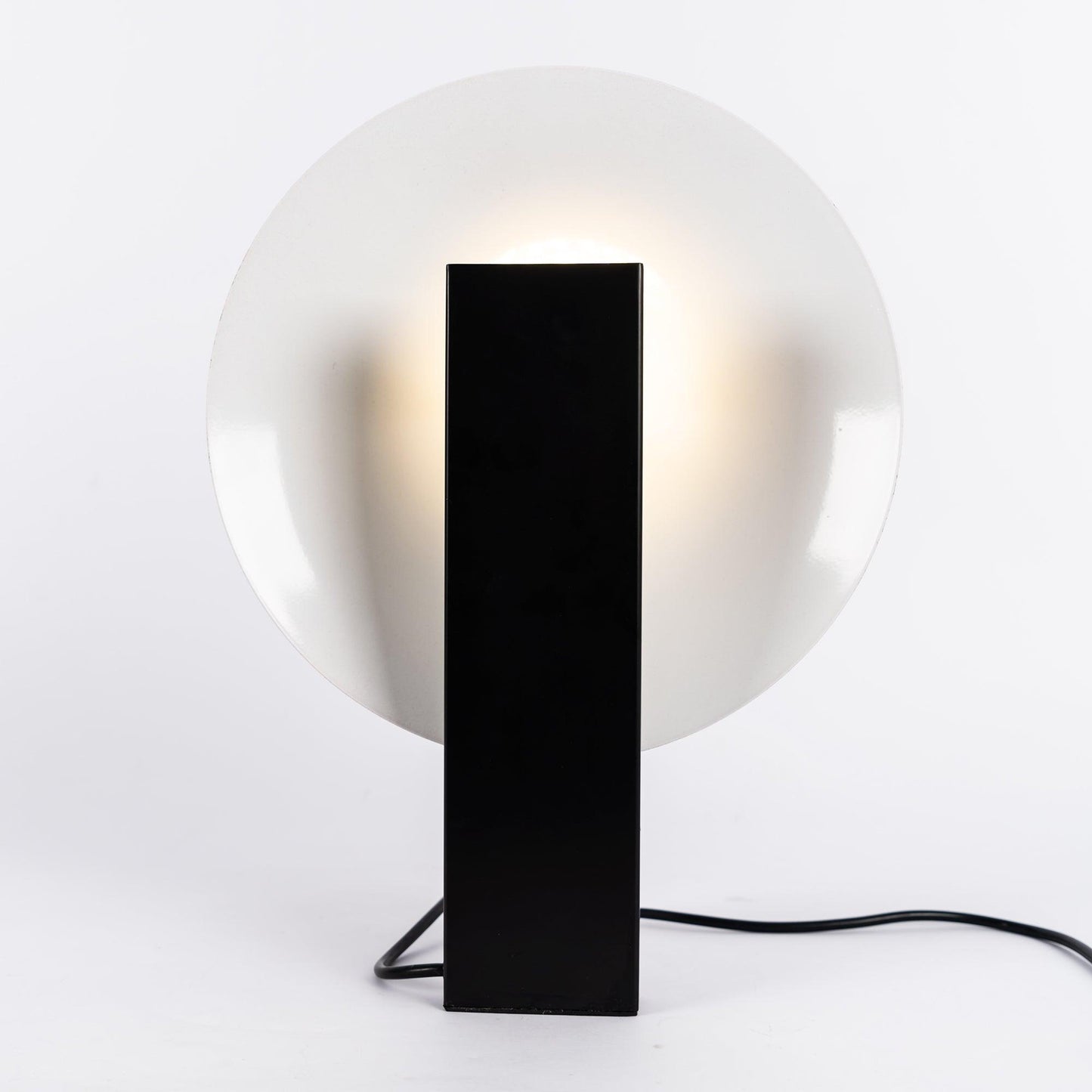 Orbe Table Lamp | Metal & Iron | Black and Red