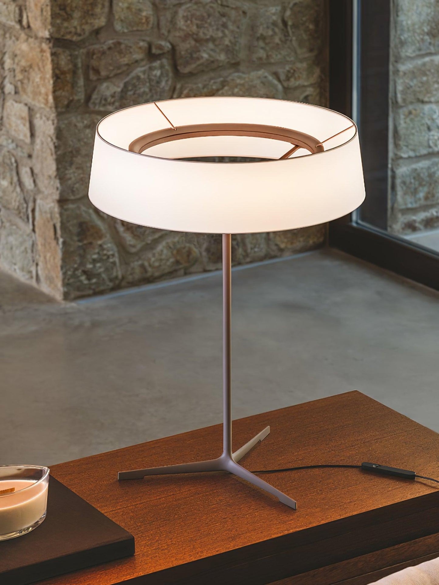 Dama Table Lamp | Metal, Fabric, Aluminum | Black, Grey
