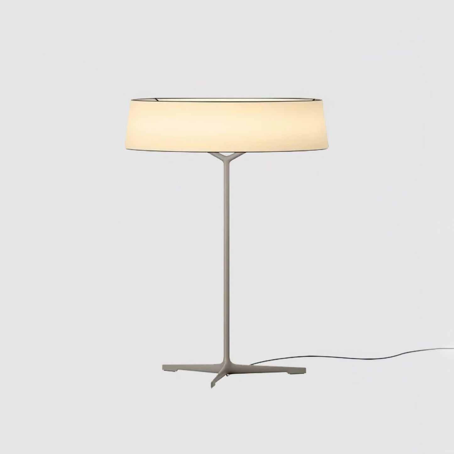 Dama Table Lamp | Metal, Fabric, Aluminum | Black, Grey