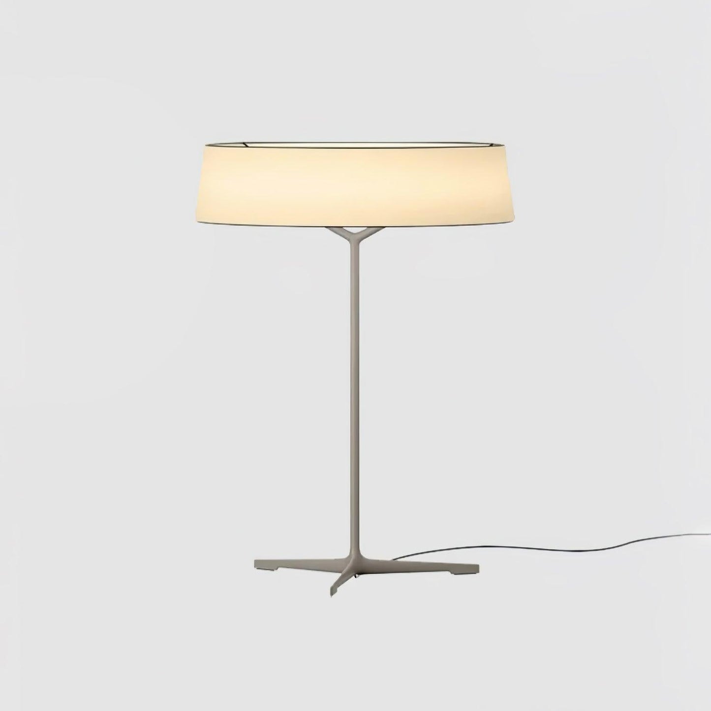 Dama Table Lamp | Metal, Fabric, Aluminum | Black, Grey