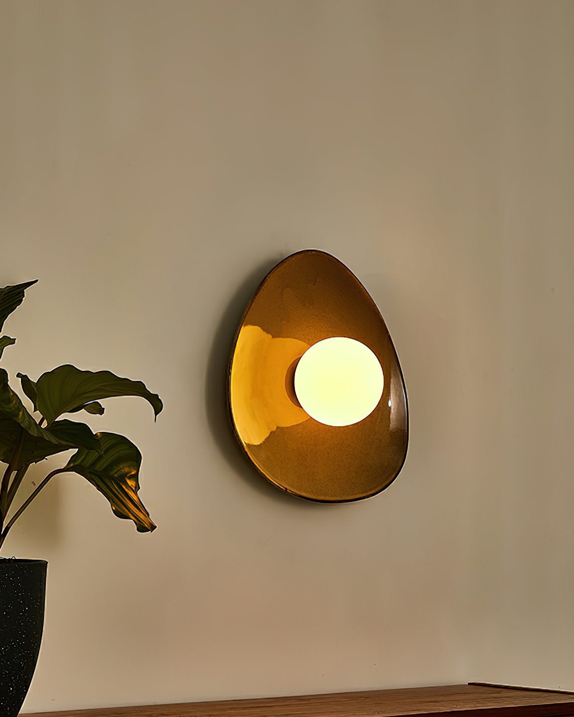 Pebble Tray Wall Lamp | Ceramic & Glass | Taupe & White