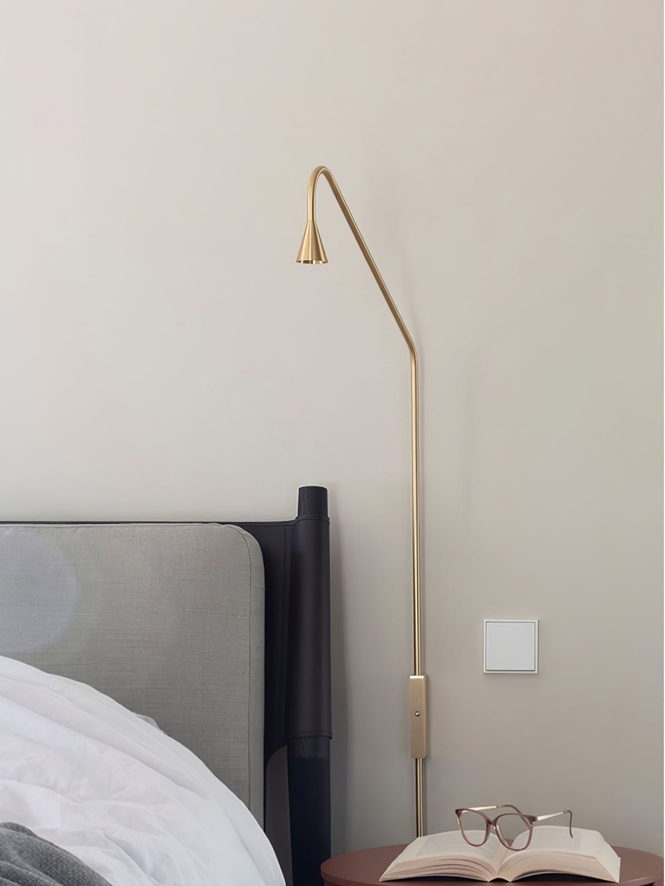 Wall Lamp Set of 2 | Metal | Gold and Black