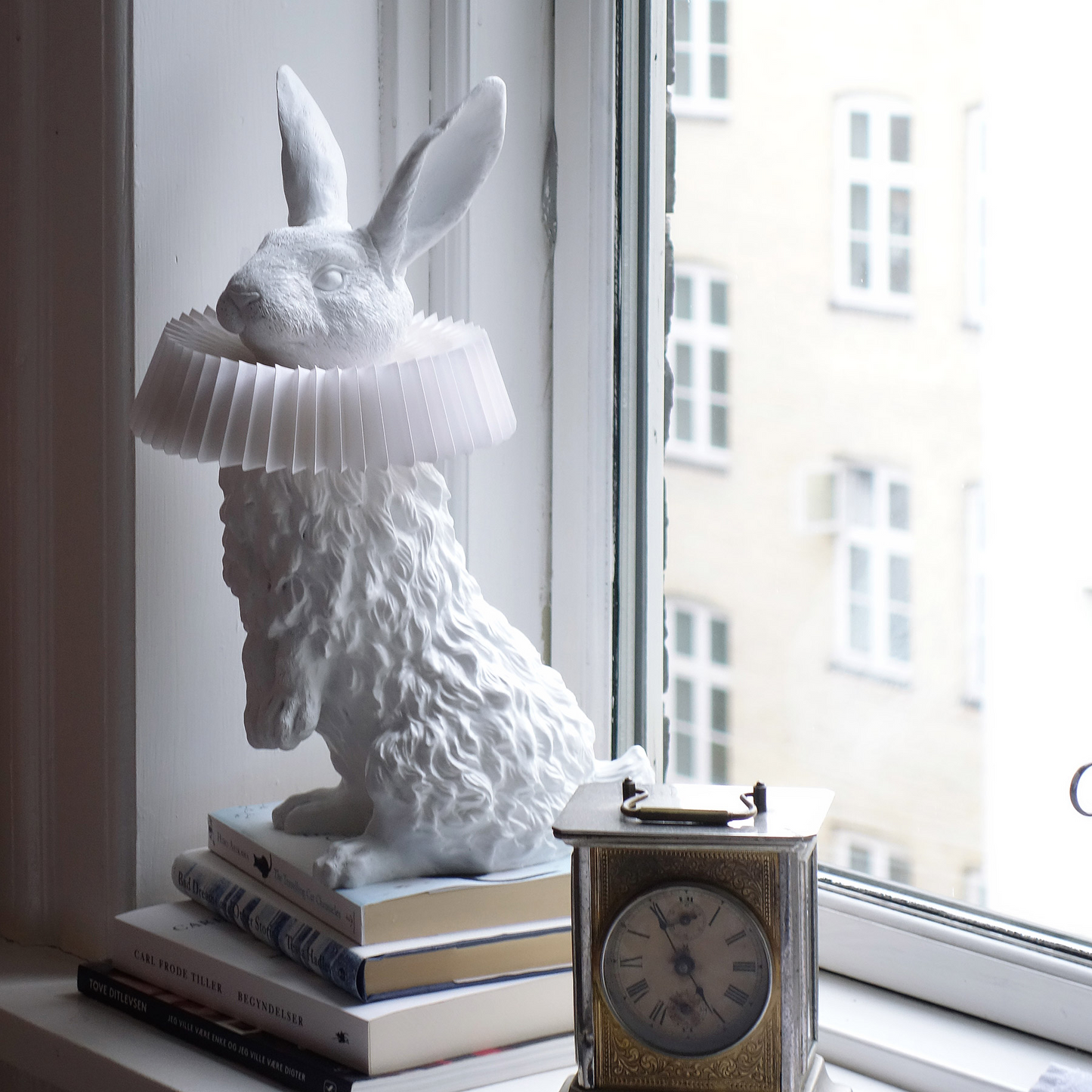 Rabbit Table Lamp | White Resin & Acrylic | Integrated LED