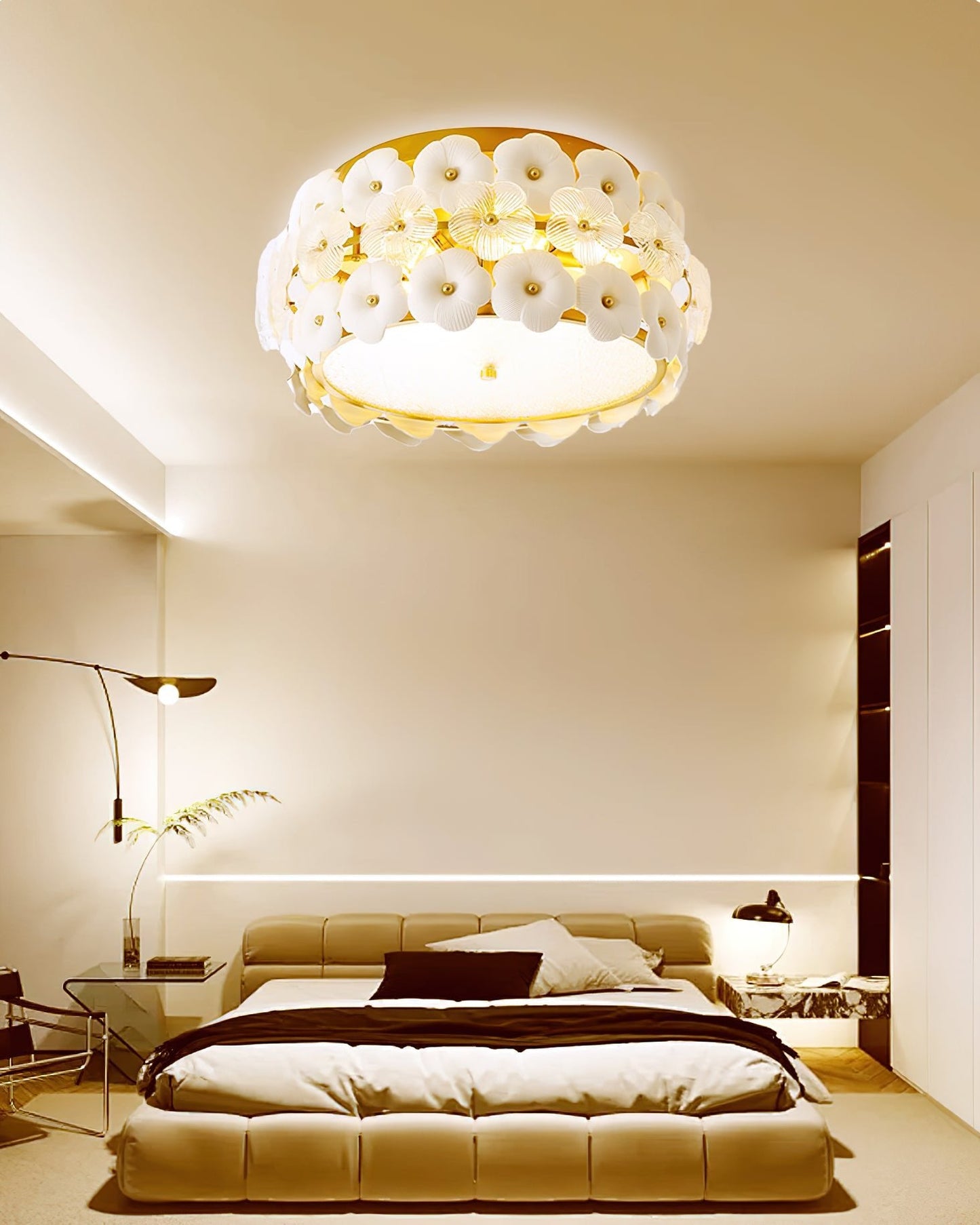 Flower Cluster Ceiling Lamp | Frosted Glass & Gold Finish | 42cm/52cm