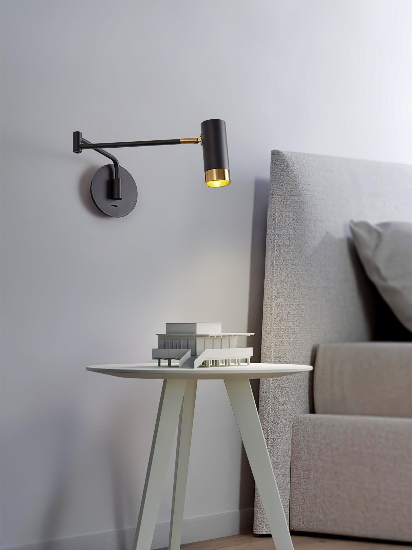 Ridge Arm Wall Lamp | Metal | Set of 2 | White & Gold
