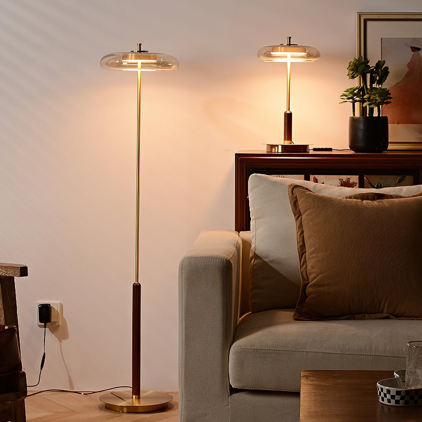 Ronaldo Table Lamp | Walnut Wood & Polished Brass | Clear Glass Shade