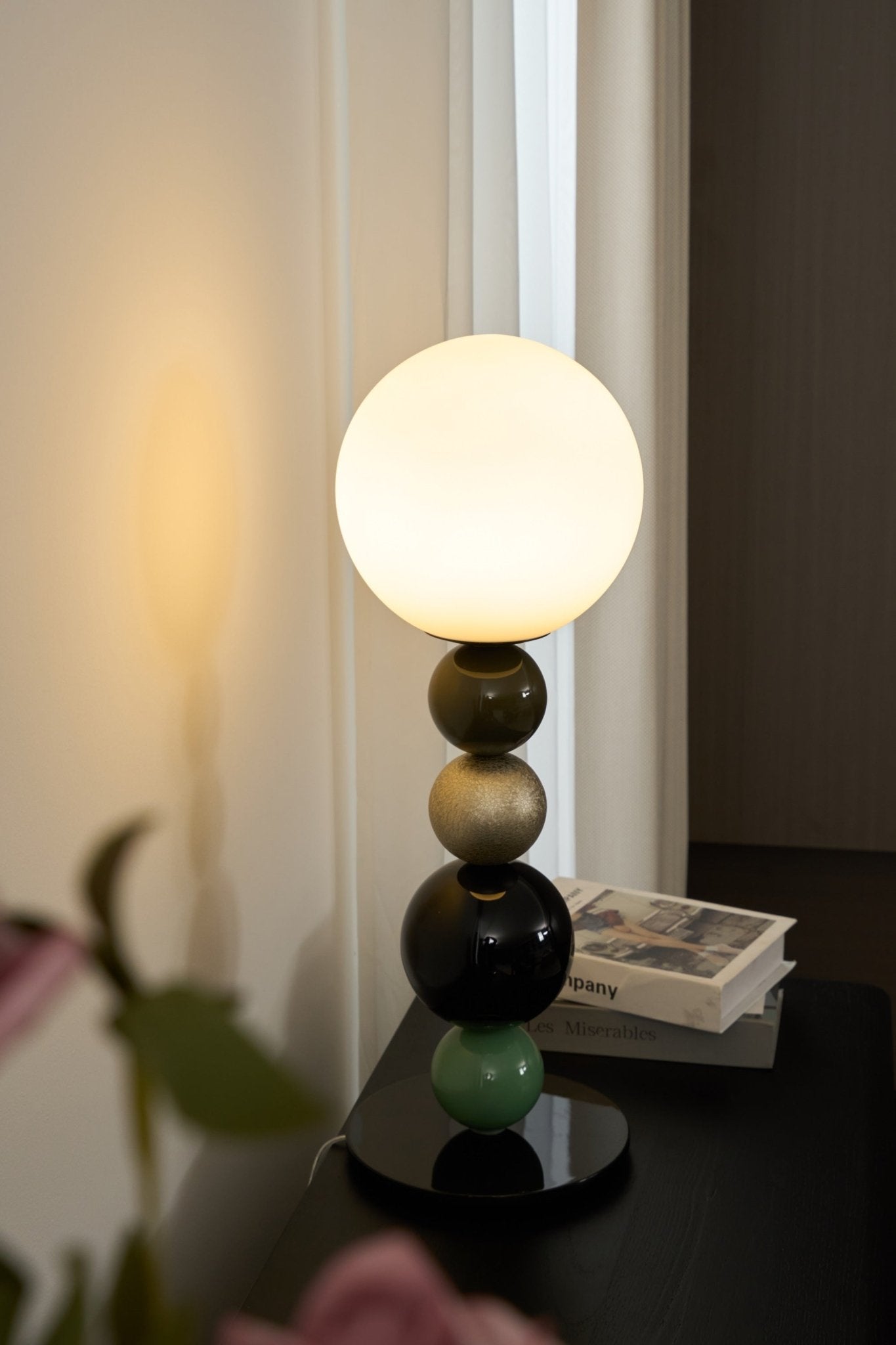 Round Balls Stacking Table Lamp | Metal & Glass | Green and Black