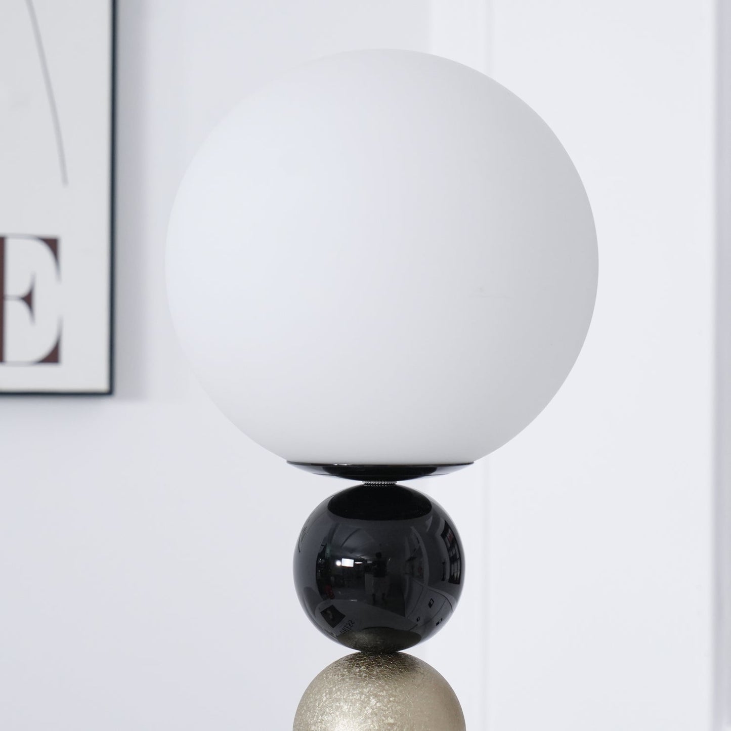 Round Balls Stacking Table Lamp | Metal & Glass | Green and Black