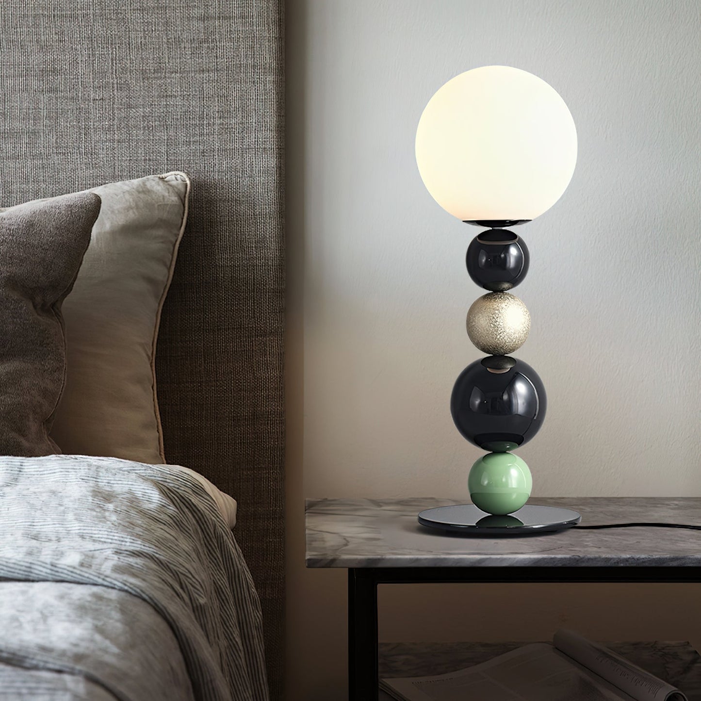 Round Balls Stacking Table Lamp | Metal & Glass | Green and Black