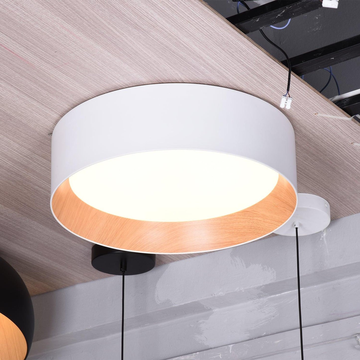 Round Ceiling Lamp | Oak Wood & Aluminum | 46cm Diameter