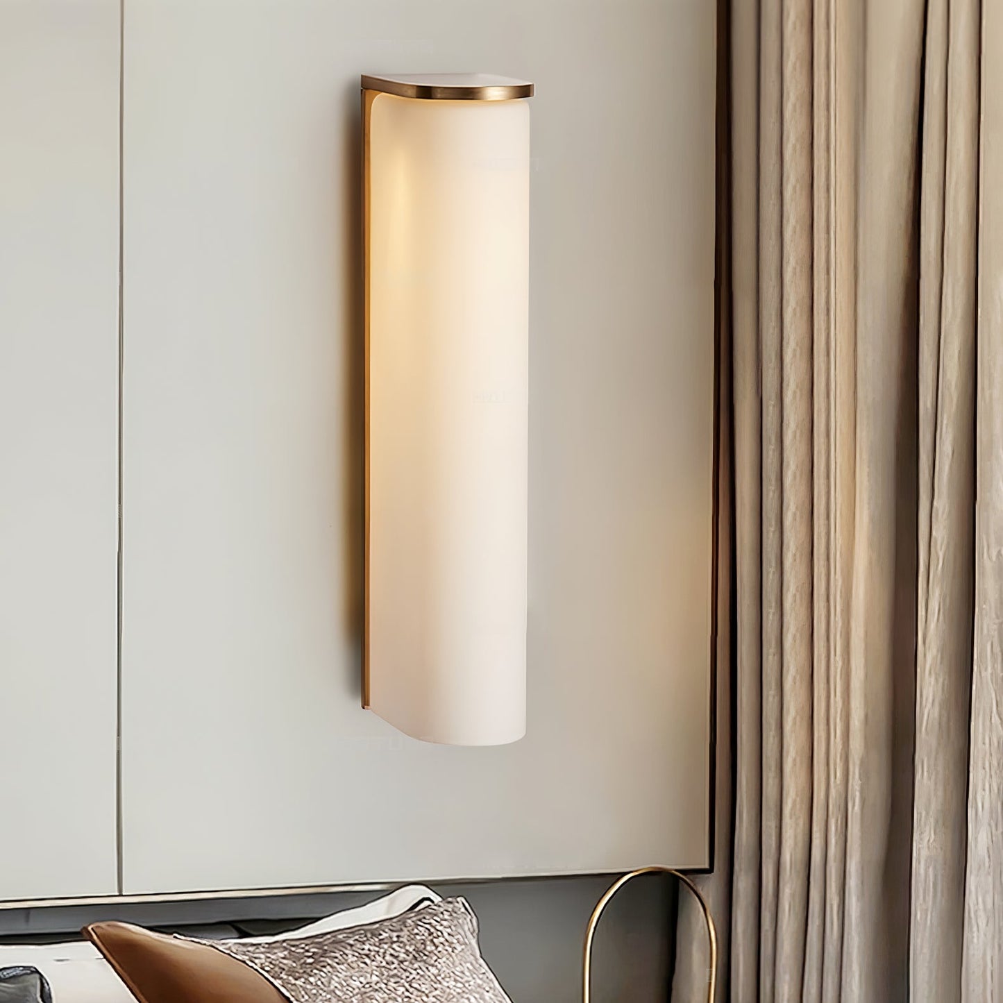 Slim Wall Lamp | Brass & Glass | Integrated LED