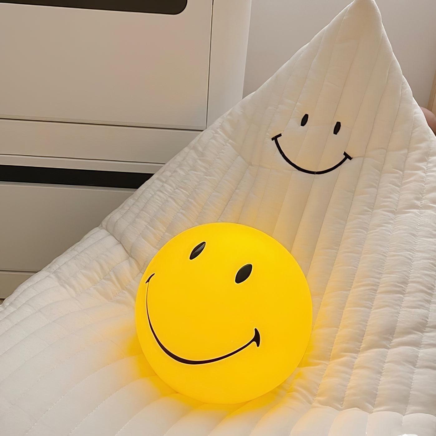 Smiling Rechargeable Table Lamp | Warm Yellow LED | 23cm Diameter