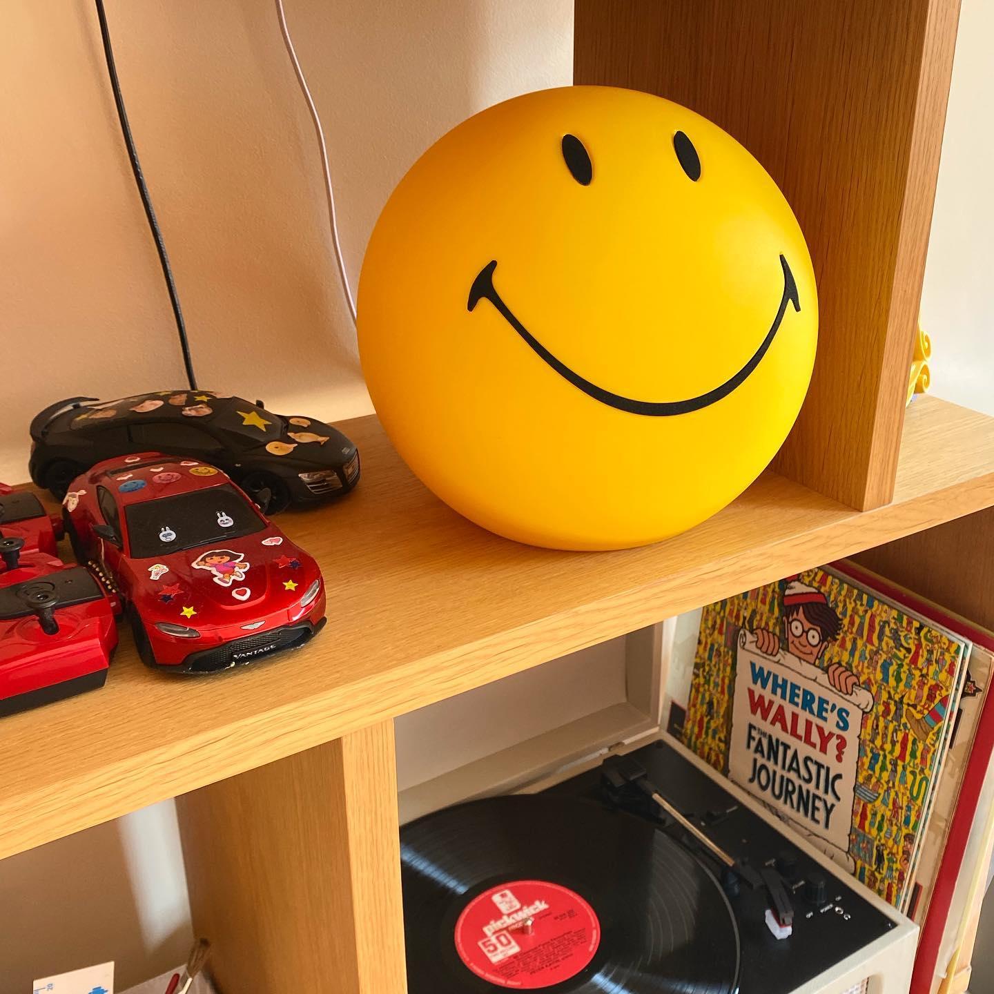 Smiling Table Lamp | Yellow LED | 23cm Diameter
