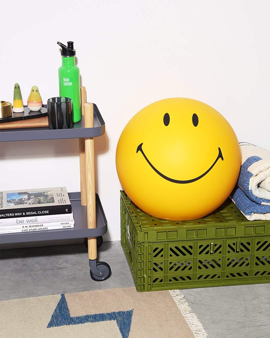Smiling Table Lamp | Yellow LED | 23cm Diameter