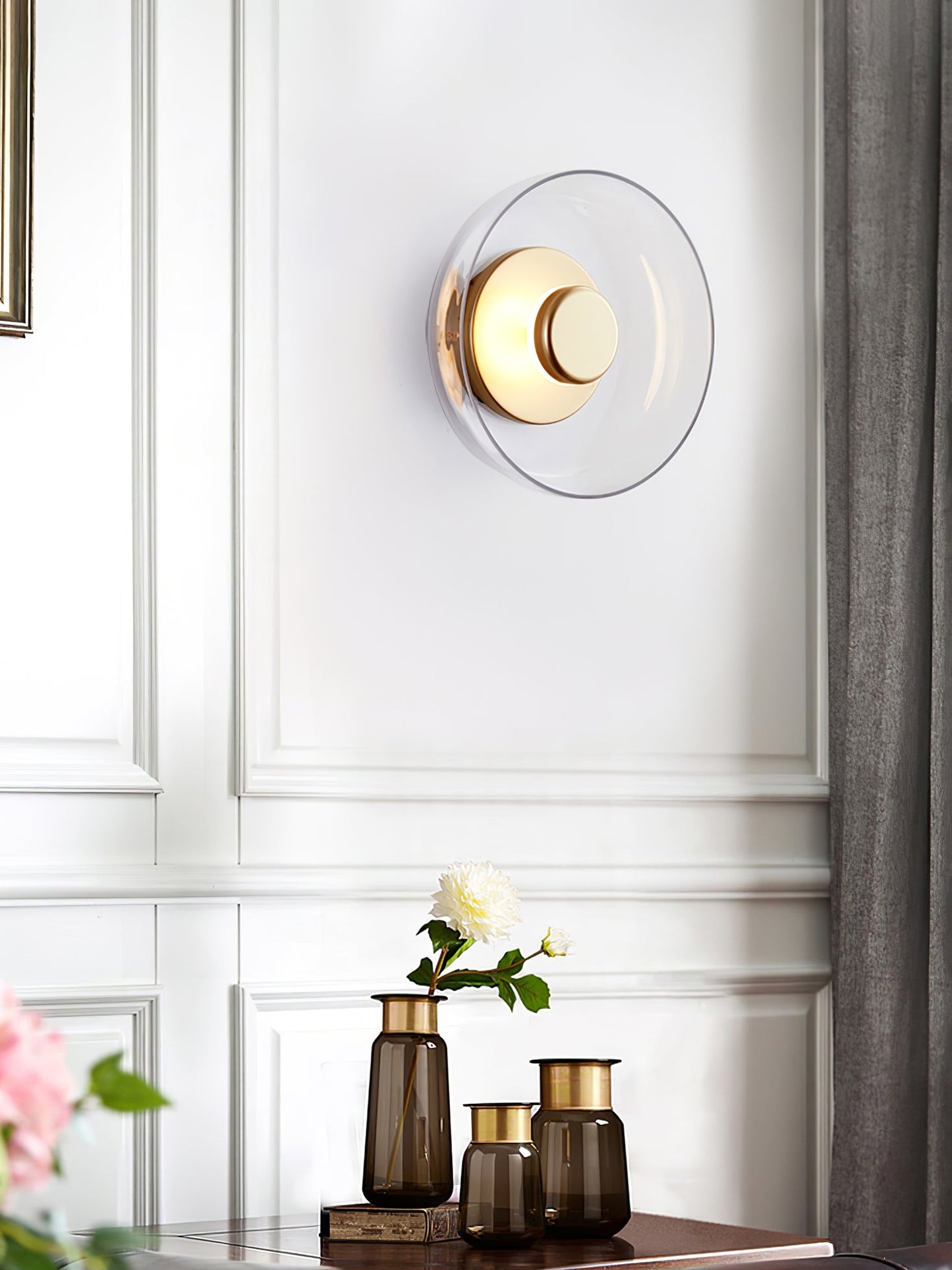 Solara Wall Light | Brass & Glass | 10cm Diameter