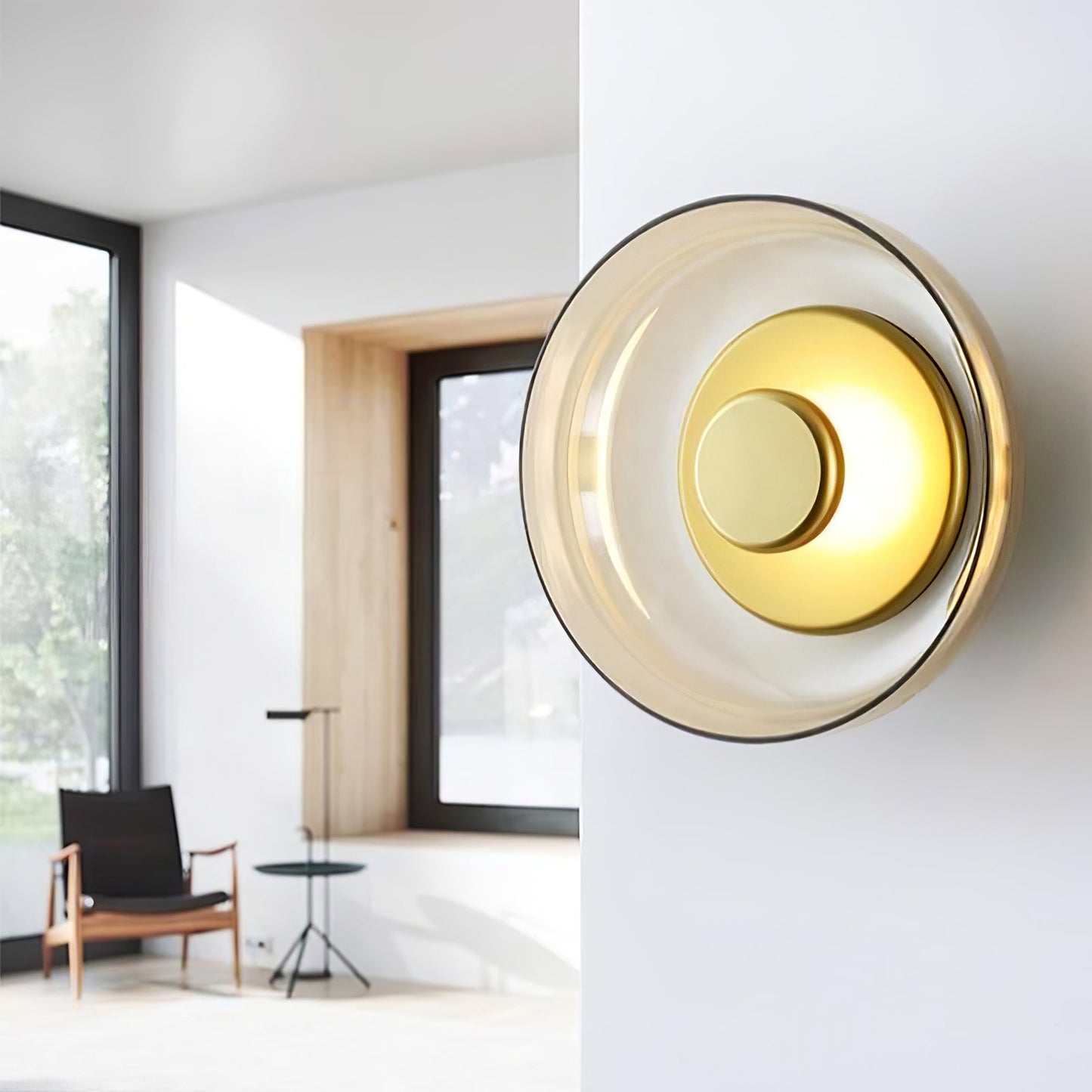Solara Wall Light | Brass & Glass | 10cm Diameter