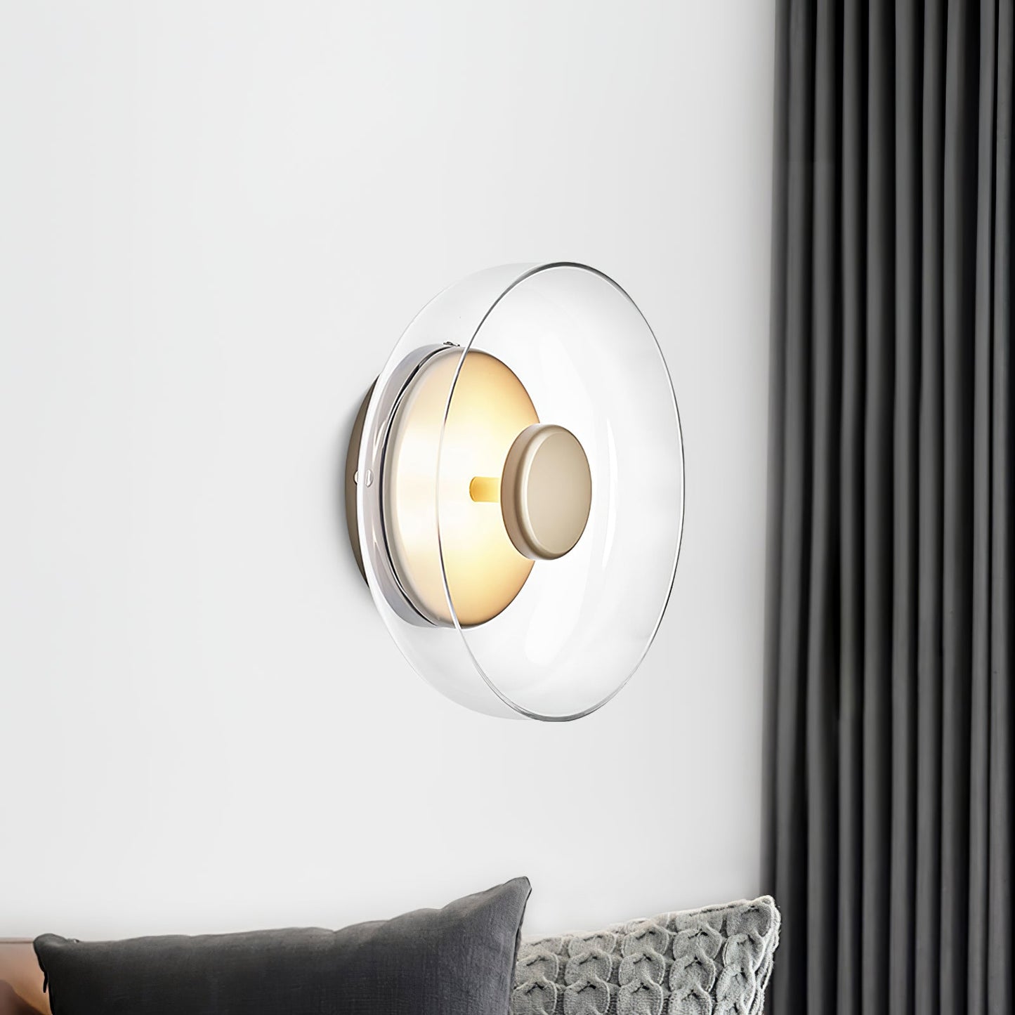 Solara Wall Light | Brass & Glass | 10cm Diameter