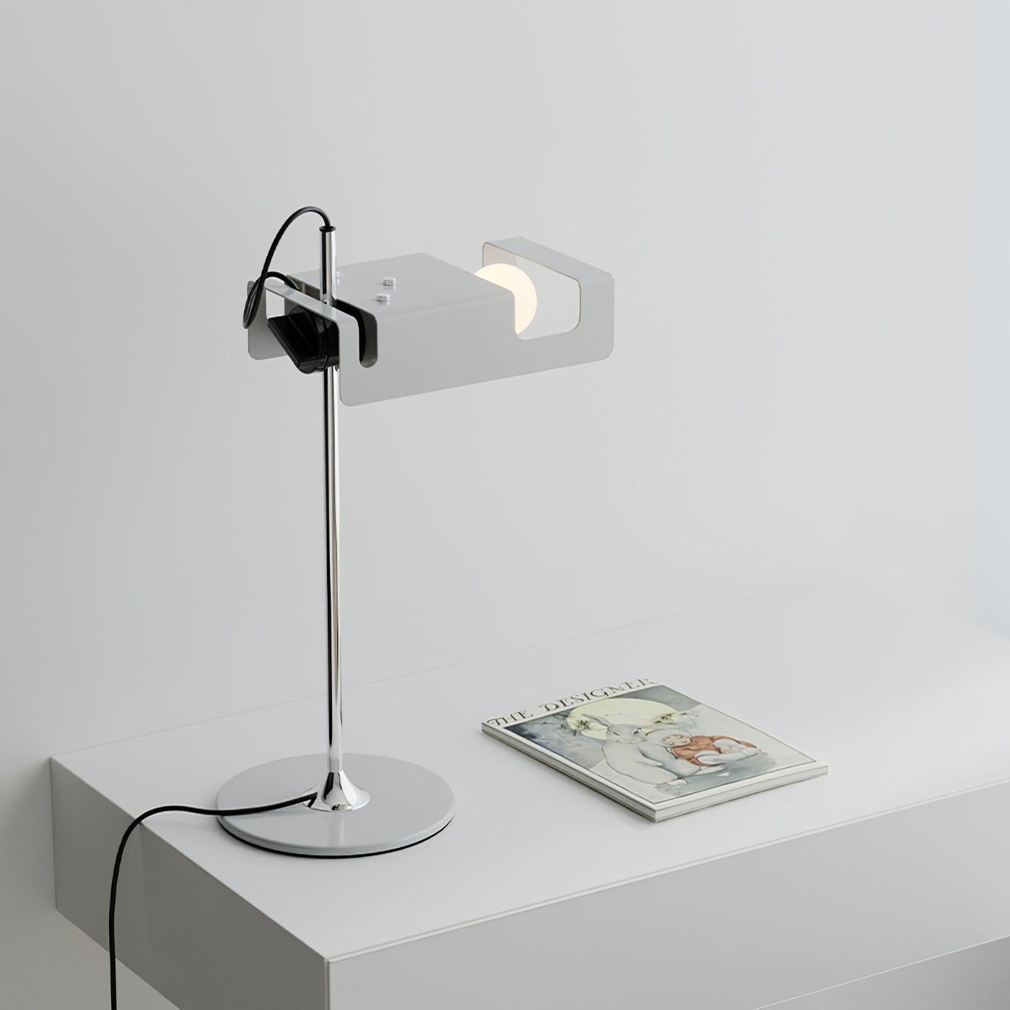 Spider Table Lamp | Metal Enameled Finish | White or Black