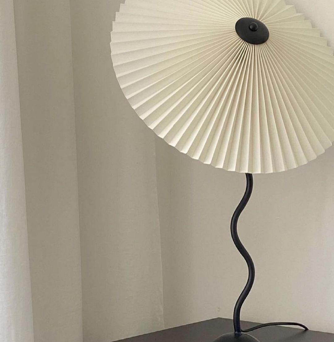 Squiggle Table Lamp | Nordic Style Metal & Fabric | Black with Beige Shade