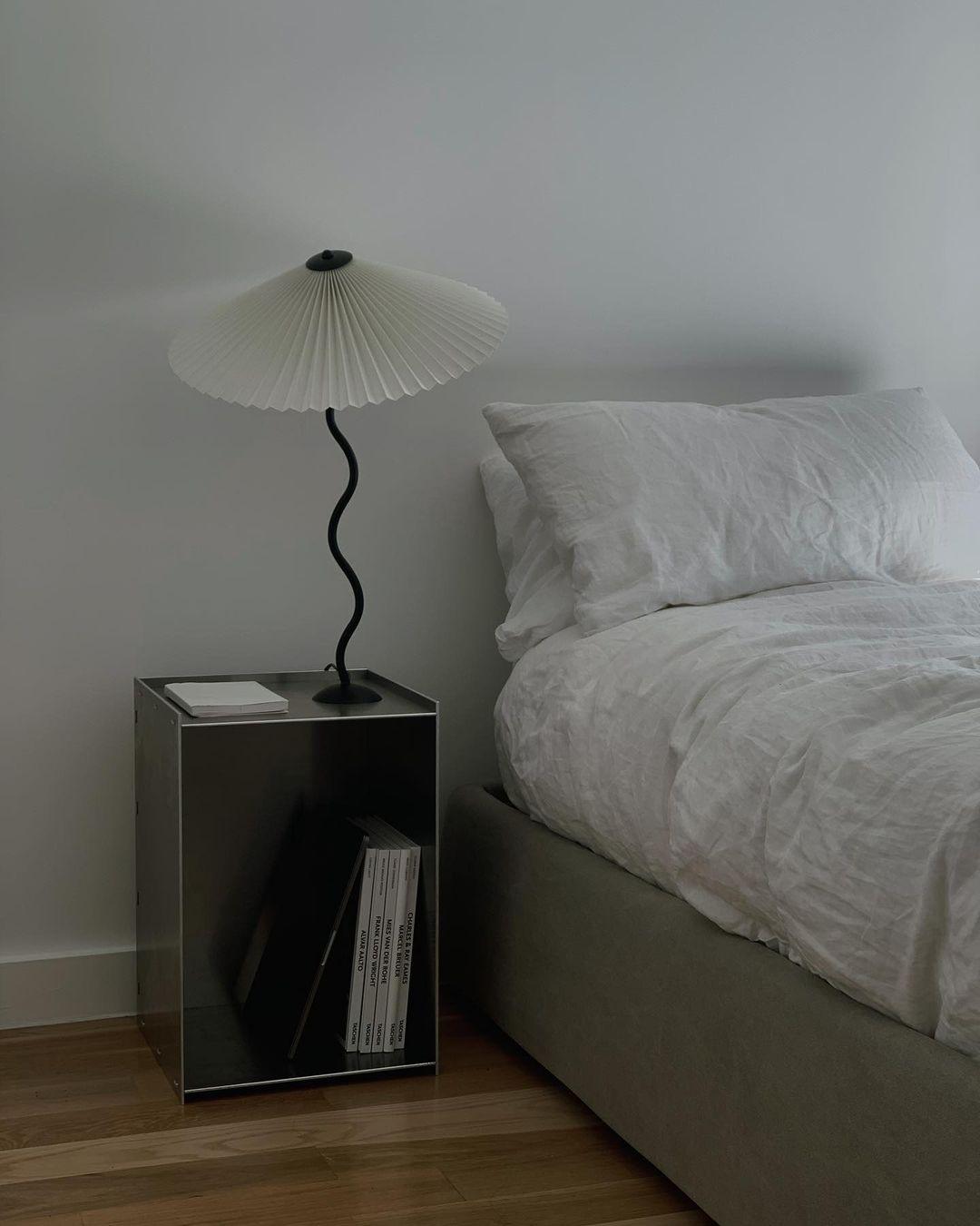 Squiggle Table Lamp | Nordic Style Metal & Fabric | Black with Beige Shade