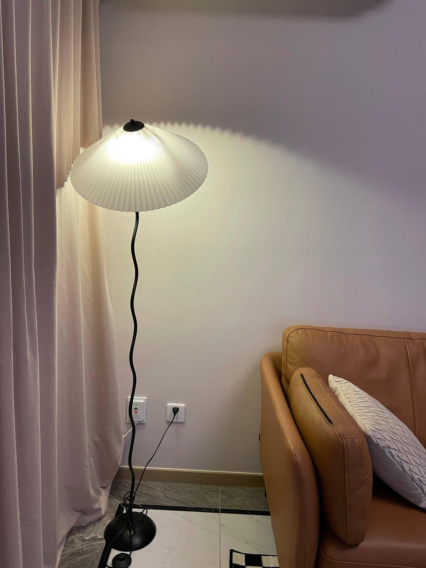 Squiggle Floor Lamp | Black Metal & White Fabric Shade | 150cm