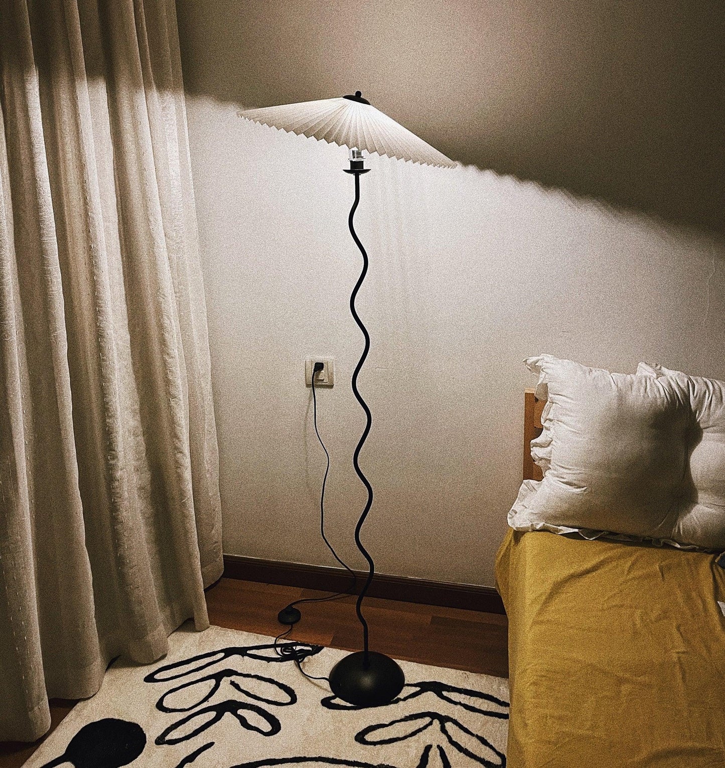 Squiggle Floor Lamp | Black Metal & White Fabric Shade | 150cm