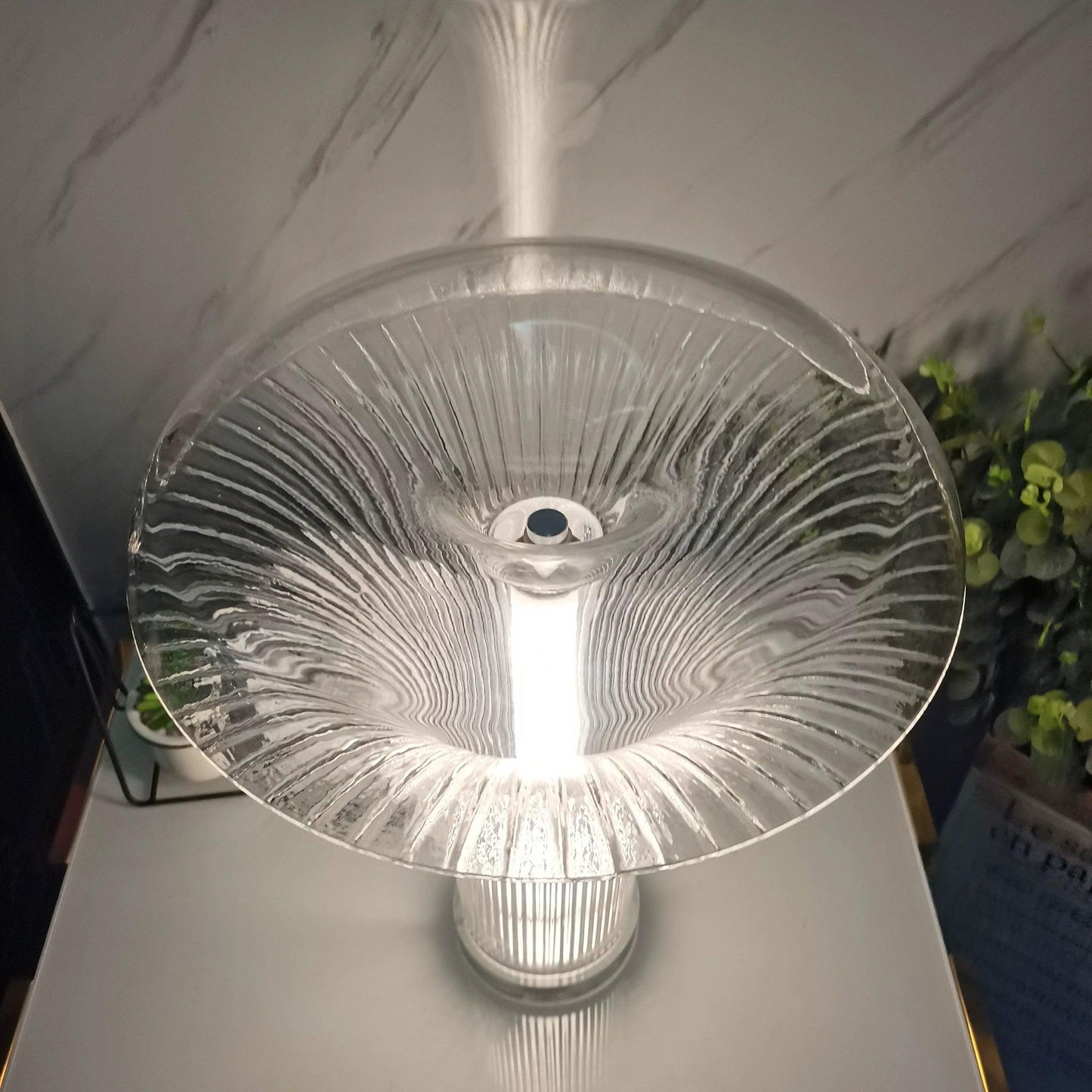 Takku Table Lamp | Transparent Glass & Metal | 34cm Diameter