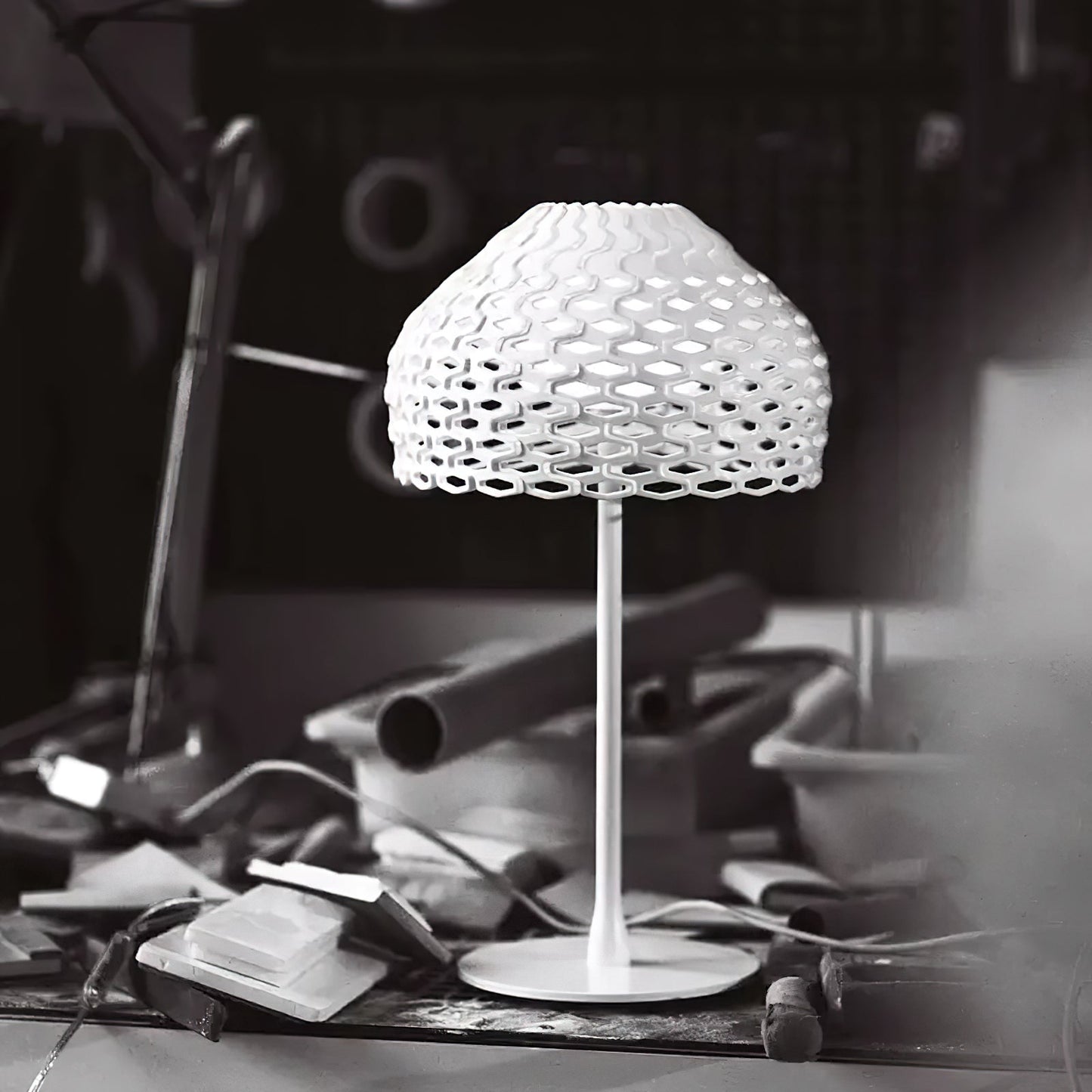 Armadillo Table Lamp | Metal & Plastic | White or Brown