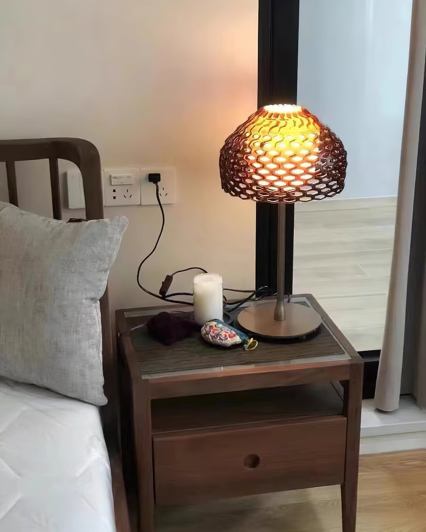 Armadillo Table Lamp | Metal & Plastic | White or Brown