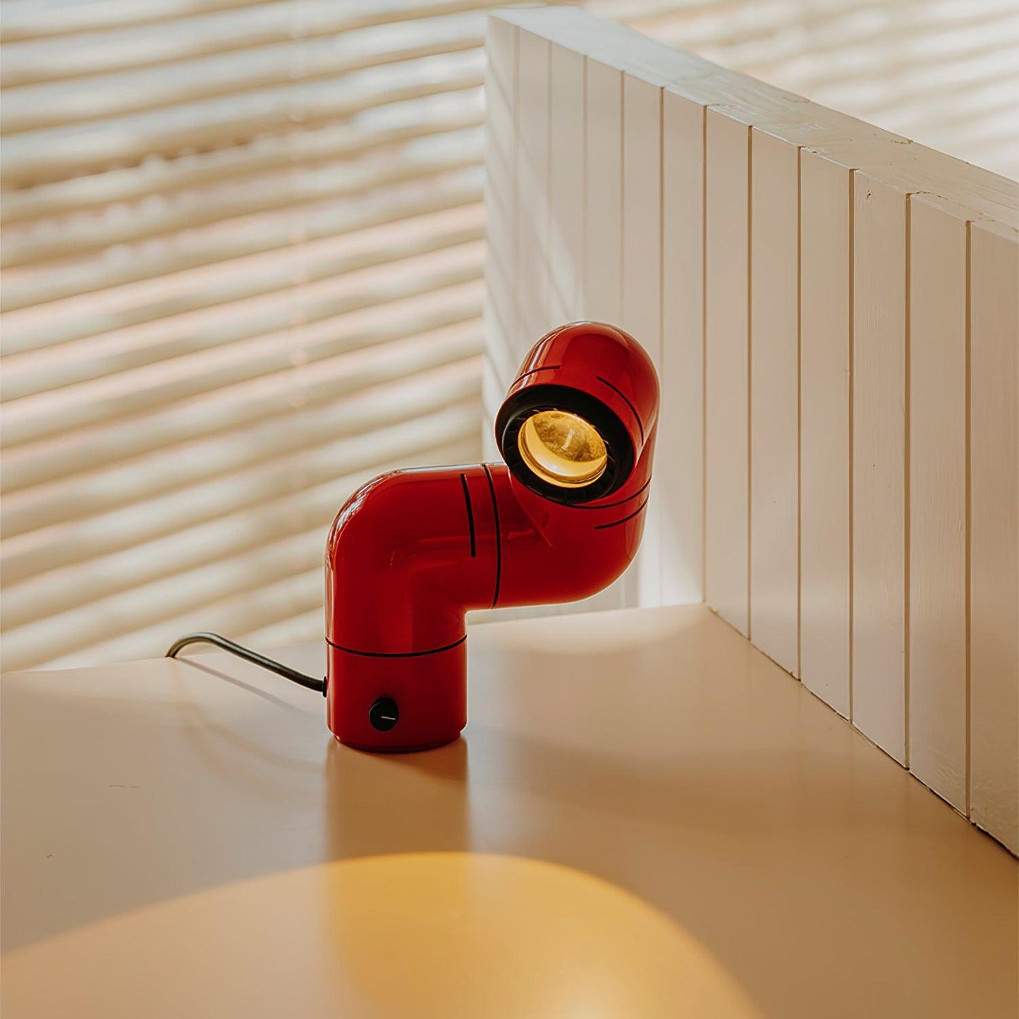 Tatu Table Lamp | Adjustable LED | Red & White