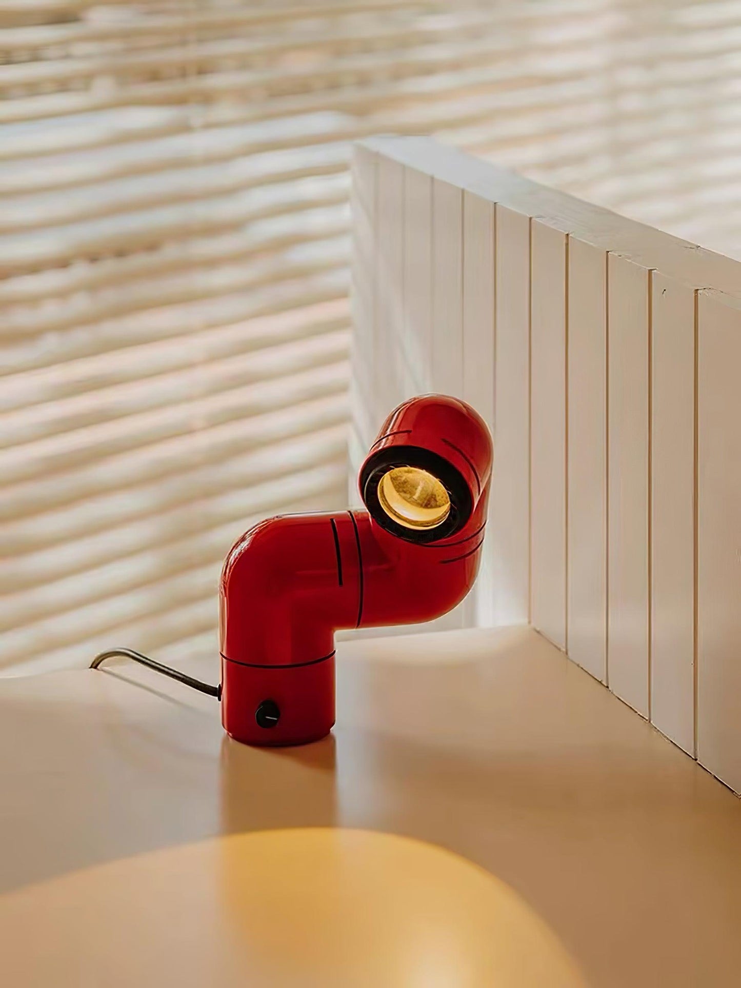 Tatu Table Lamp | Adjustable LED | Red & White