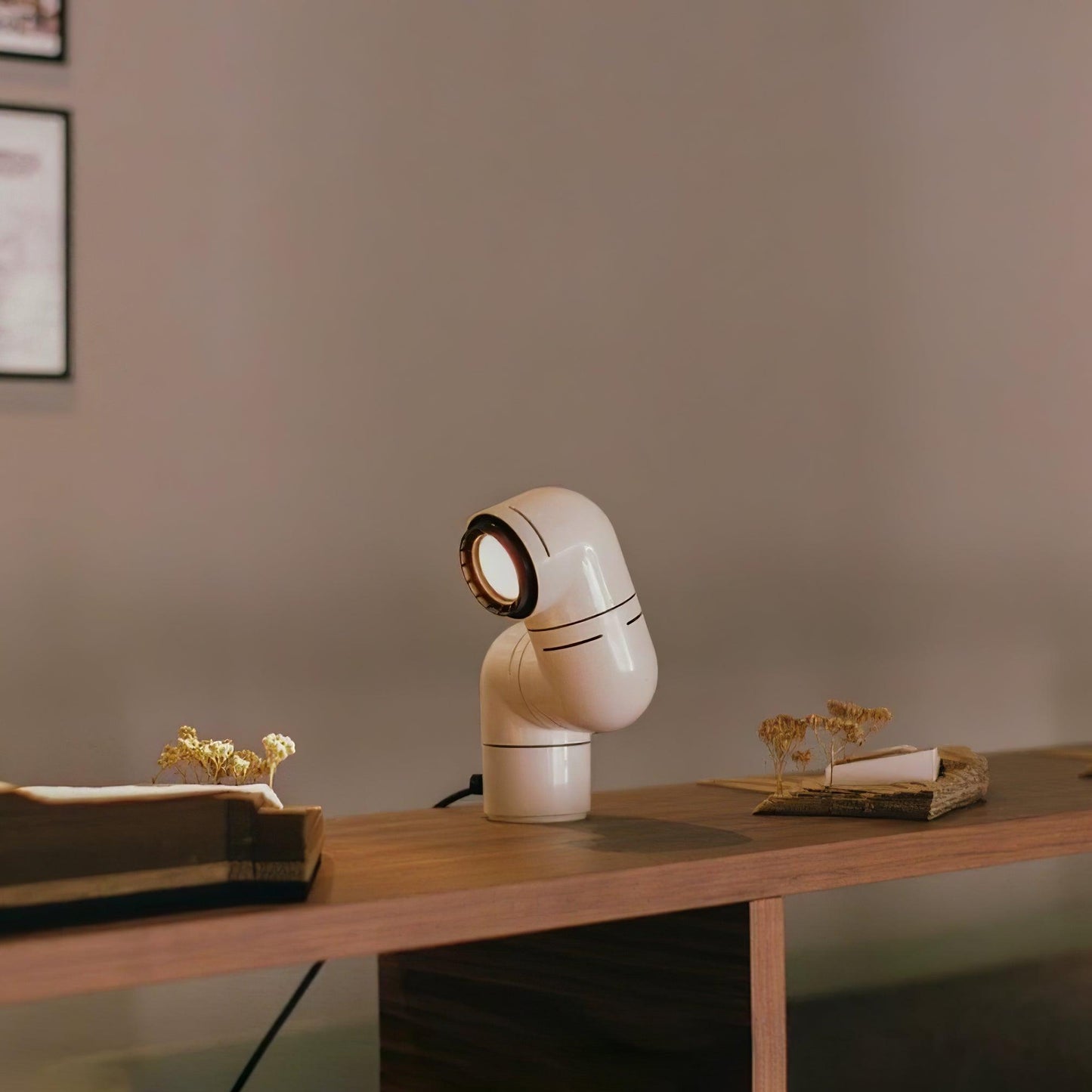 Tatu Table Lamp | Adjustable LED | Red & White