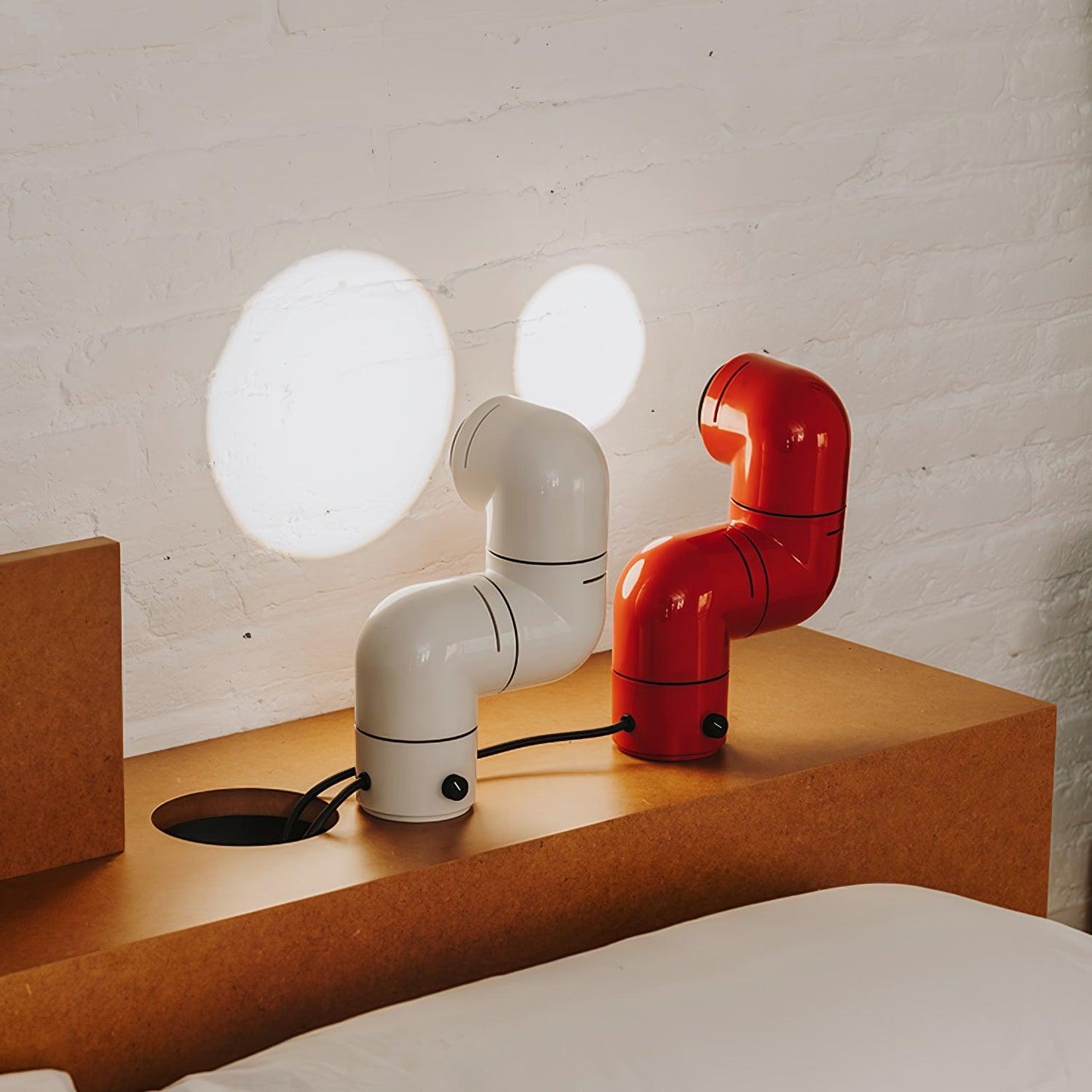 Tatu Table Lamp | Adjustable LED | Red & White