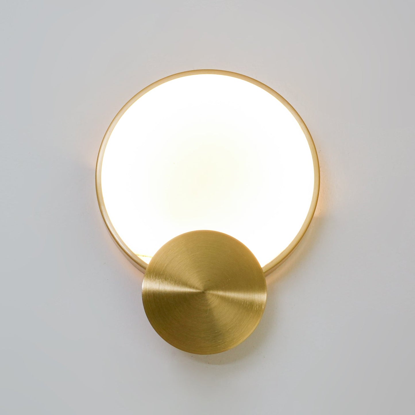 Terra Svet Wall Lamp | Metal & Alabaster | Set of 2