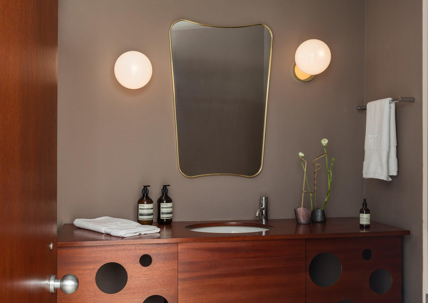 Wall Lamp Set | Metal & Glass | Gold & White