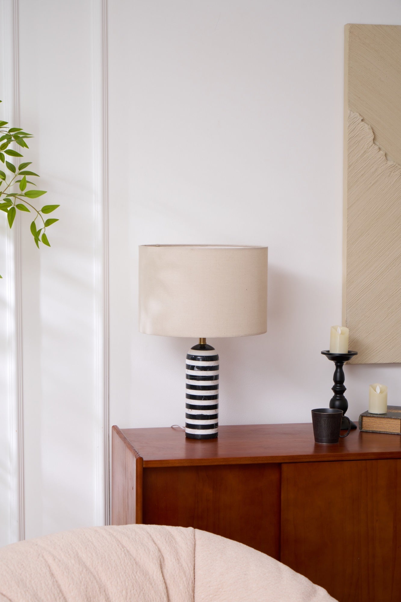Tuxedo Table Lamp | Black and White Marble | 30cm Diameter