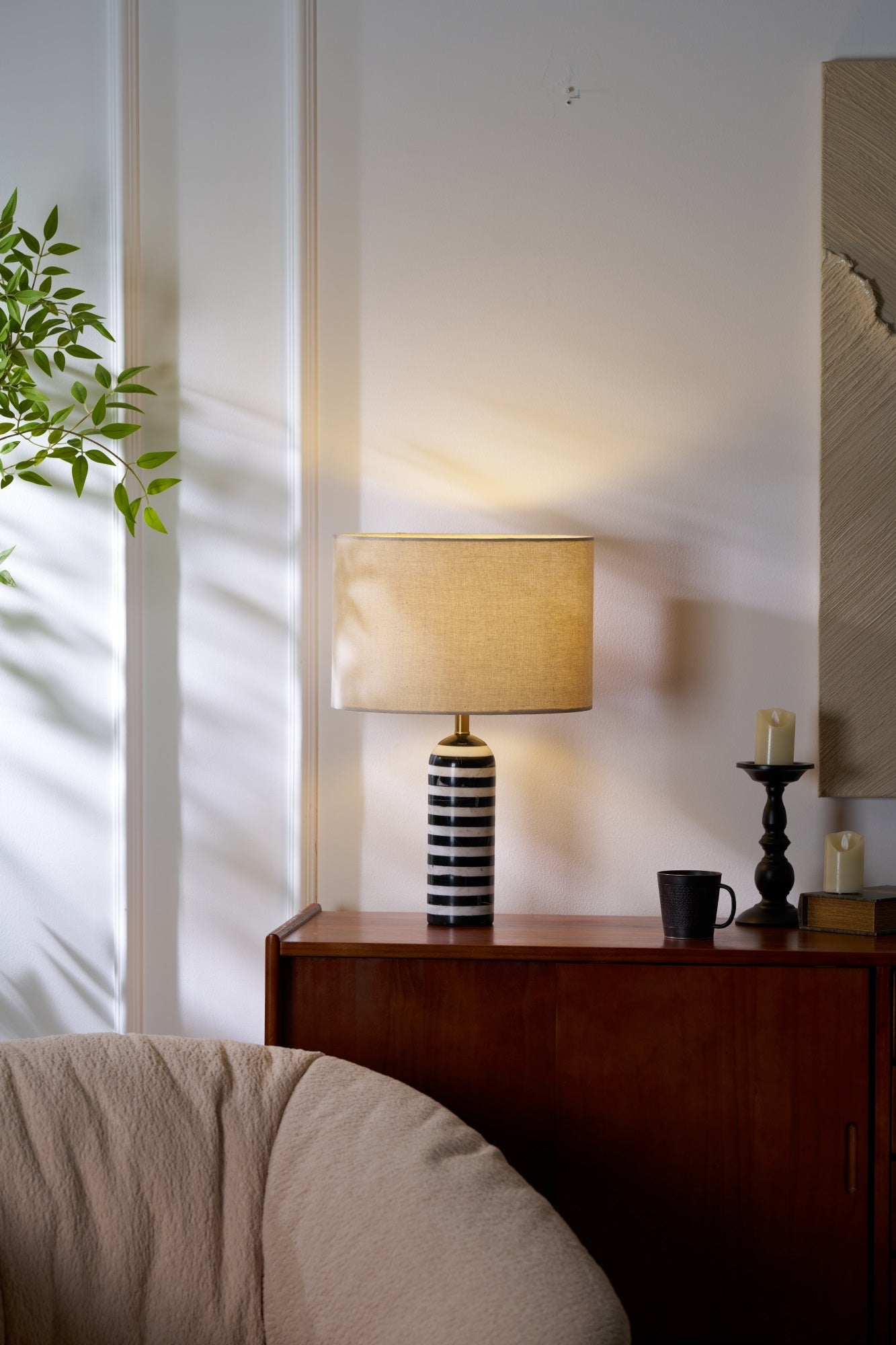 Tuxedo Table Lamp | Black and White Marble | 30cm Diameter
