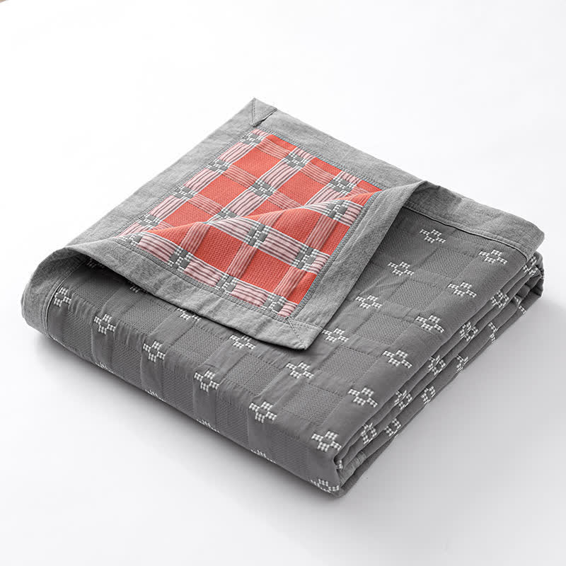 Modern Breathable Quilt | Eco-Friendly Polyester | Full & Queen Sizes