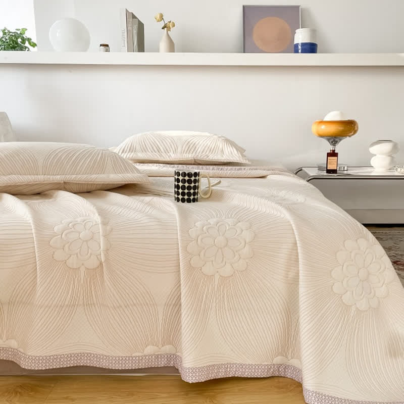 Floral Gauze Quilt | 3-Layer Polyester | Full/Queen/King Sizes