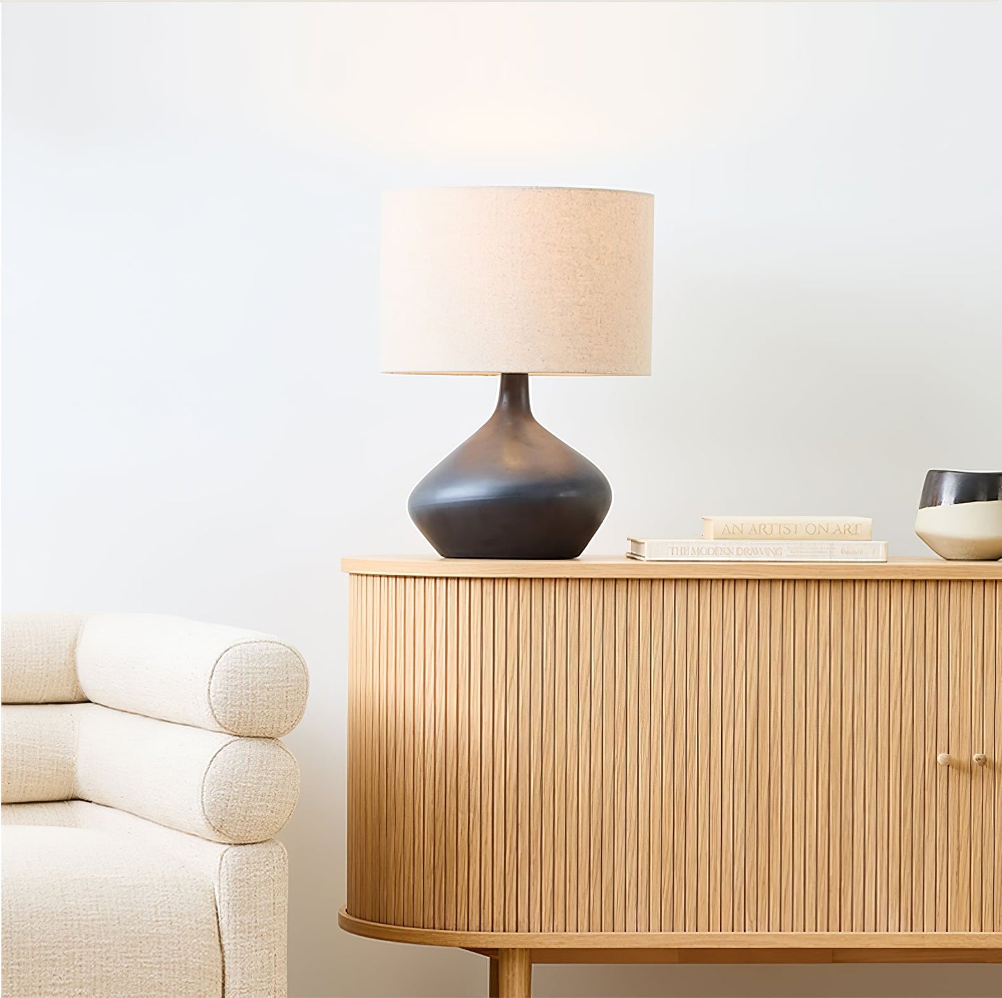 Lumea Table Lamp | Ceramic | White/Black