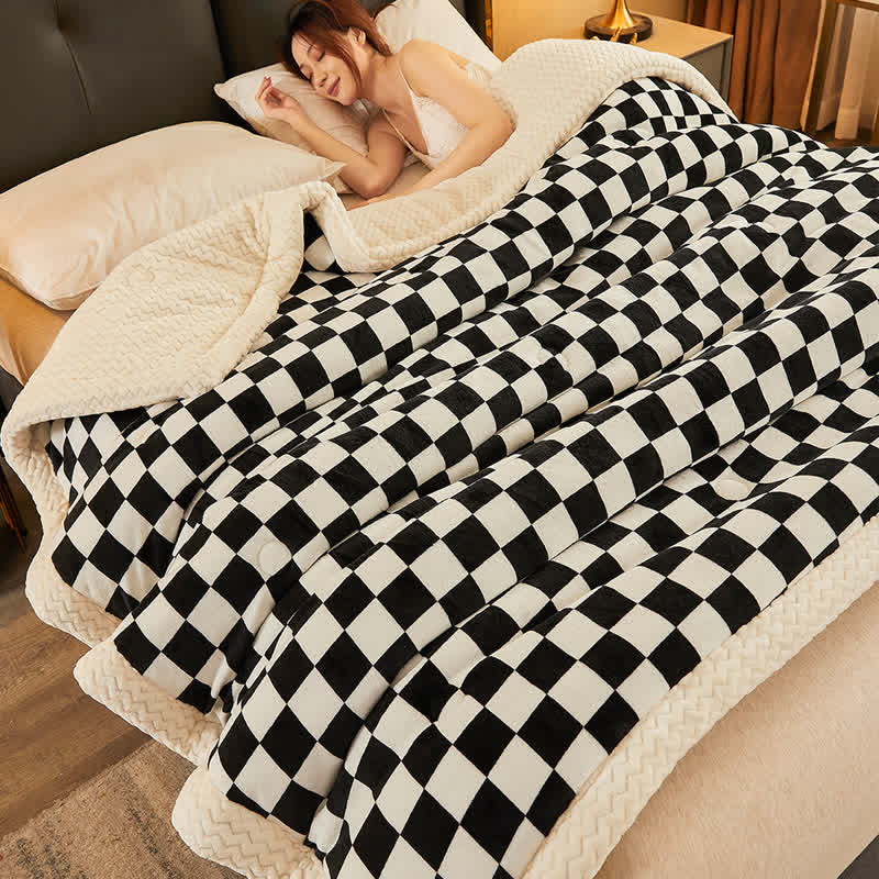 Checkerboard Velvet Blanket | Soft Polyester with Cotton Fill | Full/Queen Size