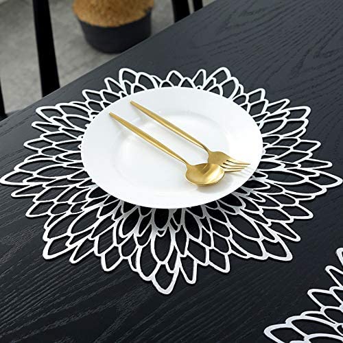 Round Dahlia Placemats | Durable Stain Resistant | Metallic Gold/Silver, 15.5"