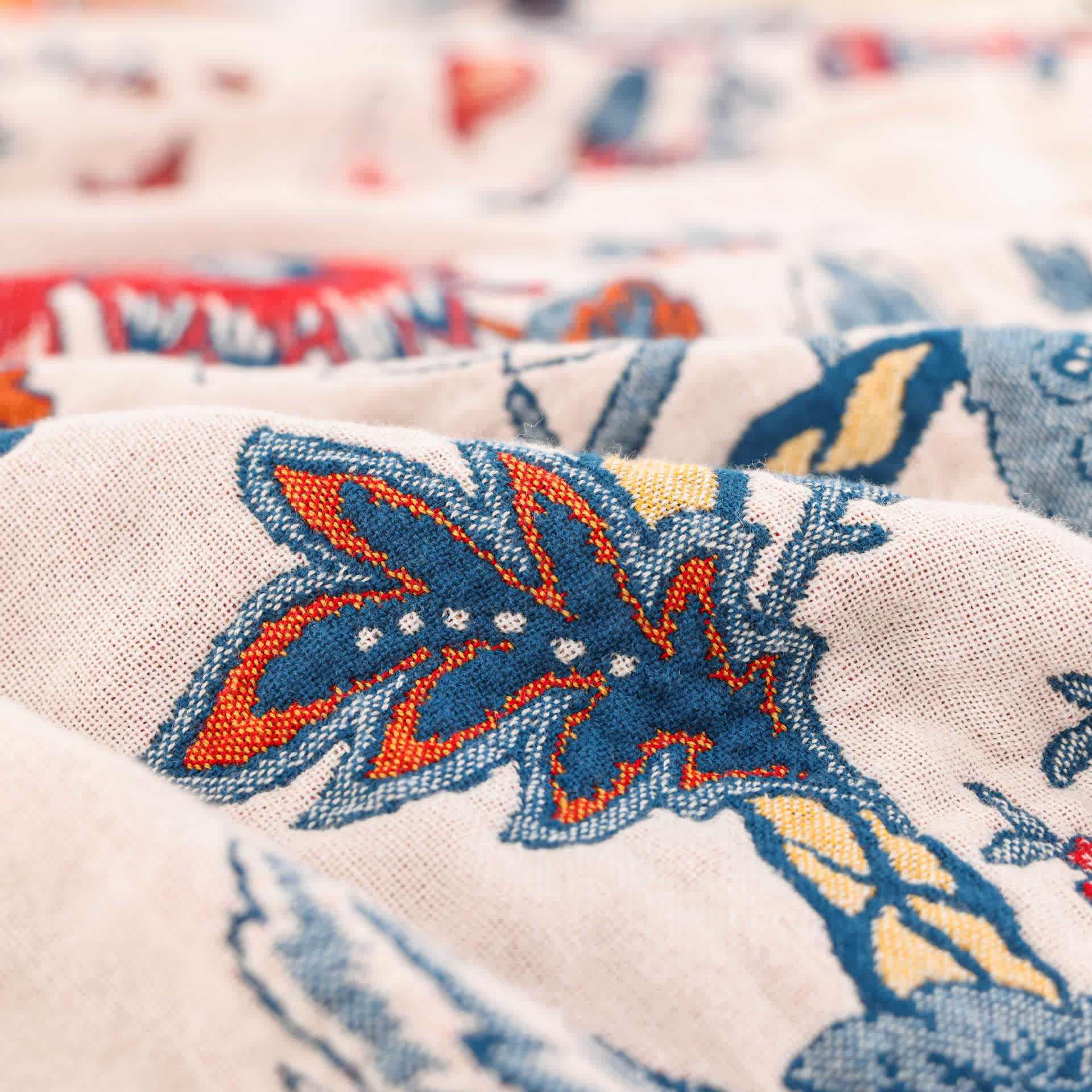 Summer Quilt | Cotton Eco-Friendly Floral Design | Queen Size