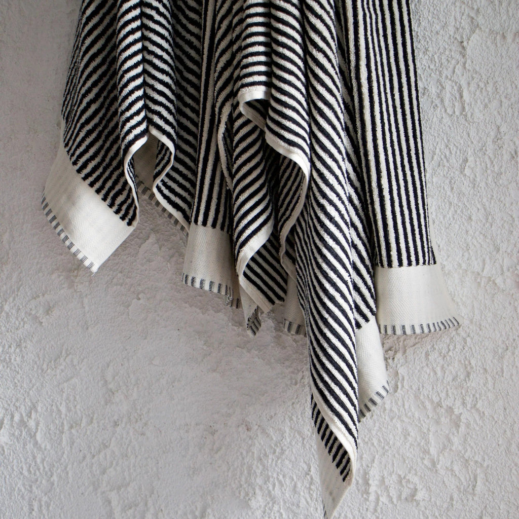 Zebra Bath Sheet | 100% Organic Turkish Cotton | 90 x 150 cm
