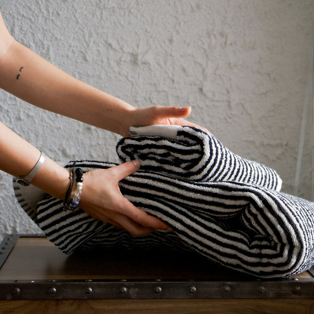 Zebra Bath Sheet | 100% Organic Turkish Cotton | 90 x 150 cm