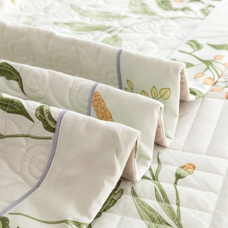 Floral Quilted Bedding Set | 100% Organic Cotton | Queen Size, 2 Pillowcases
