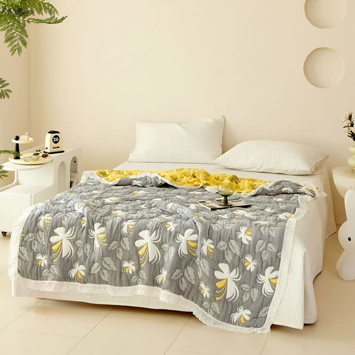 Floral Quilt | Bamboo Fiber | Full/Queen Size