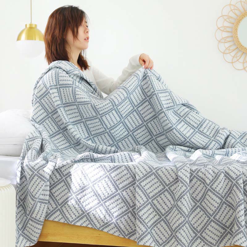 Plaid Quilt | 100% Organic Cotton | Lightweight Reversible Design